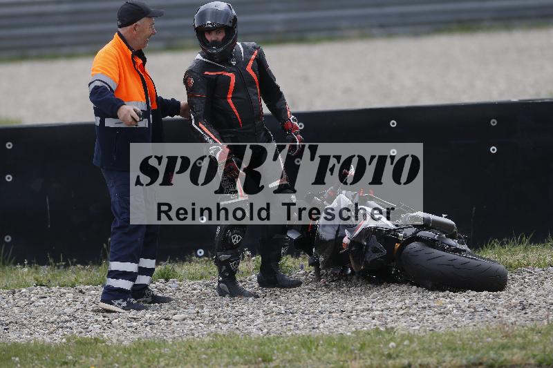 /09 19.04.2026  Caremotion get faster ADR/Gruppe gelb/34